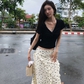 Chân váy cổ điển trở lại, diện đi làm đi chơi đều đẹp