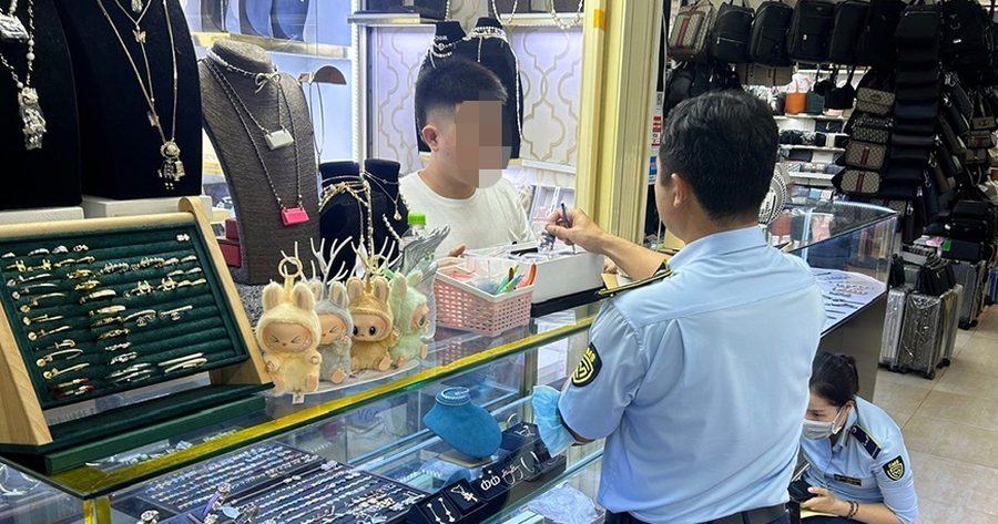 TP.HCM mở đợt cao điểm xử lý xâm phạm sở hữu trí tuệ đến ngày 30.5 관련 이미지