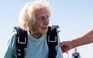 Cụ bà 104 tuổi qua đời một tuần sau khi lập kỷ lục nhảy dù mừng sinh nhật