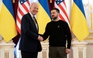 Tổng thống Mỹ Biden bất ngờ đến Ukraine gặp Tổng thống Zelensky