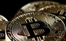 Bitcoin phá mốc quan trọng 30.000 USD