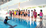 Dạy bơi miễn phí cho học sinh nghèo