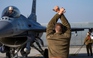 Mỹ không vội chuyển giao F-16 cho Ukraine, vì sao?