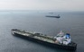 Tàu dầu Nga bị xuồng không người lái tấn công gần cầu Crimea