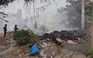 Khu dân cư ở TP.HCM nháo nhào vì bãi rác bất ngờ bốc cháy