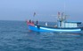 Cận cảnh cứu các ngư dân trong vụ chìm tàu tại Quảng Ngãi