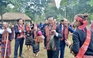 Chủ tịch nước Võ Văn Thưởng dự hội trỉa lúa, múa xòe cùng đồng bào dân tộc