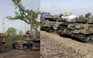 Nga kéo xe tăng M1 Abrams về trưng bày ở Moscow