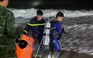 Quảng Bình: Tìm thấy thi thể nam sinh lớp 8 mất tích trên biển
