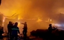 An Giang: Cháy kho phế liệu, hàng trăm người tham gia dập lửa