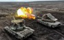 Xe tăng T-80 giúp Nga tiến lên ở Donetsk, Ukraine nói bắn hạ Su-25 của Nga