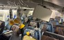 Nhiễu động mạnh hất văng hành khách lên trần máy bay Singapore Airlines