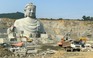 Tượng Phật khổng lồ điêu khắc từ đá nguyên khối cao 65m trên núi Đà Nẵng