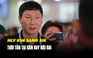 HLV Kim Sang-sik xuất hiện giản dị ở sân bay Nội Bài, di chuyển về biệt thự