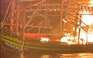Quảng Bình: Cháy tàu cá, 7 ngư dân may mắn thoát nạn