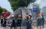 Đà Nẵng: Xe tải chở linh kiện điện tử bốc cháy, người đi đường hoảng loạn