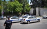 Một người dùng nỏ 'tấn công khủng bố' cảnh sát ngoài đại sứ quán Israel tại Serbia
