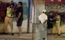 Clip CSGT TP.HCM giằng co với người đàn ông ở trung tâm: Sự thật thế nào?