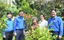 Bí thư thứ nhất T.Ư Đoàn thăm, tặng quà cựu chiến binh chiến dịch Hồ Chí Minh