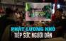 Bộ đội phát lương khô, người dân đợi xem diễu binh không sợ đói