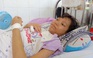 Người mẹ bán trâu, cầm sổ đỏ cứu con ung thư được bạn đọc giúp đỡ