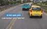 Hai xe taxi 'kèn cựa', chèn đường nhau trên phố như phim hành động