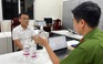 Bắt Phó chủ tịch thị trấn Chúc Sơn sản xuất cồn y tế giả