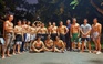Công viên biến thành 'phòng gym' của những chàng trai 6 múi