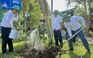 Gom 8,2 tấn vỏ bao bì thuốc bảo vệ thực vật đổi 1.850 cây xanh
