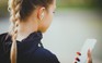 iOS 26 ngừng phát AirPods khi người dùng ngủ quên