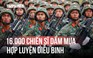 Khoảnh khắc ấn tượng dưới mưa: 16.000 chiến sĩ hào hùng hợp luyện diễu binh
