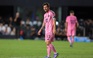 Messi có hành động cực lạ gây lo lắng, điều gì đã xảy ra?