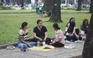 Làm gì nếu giao tiếp cứ bị chê... nhạt?