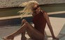 Christina Aguilera khoe sắc vóc gợi cảm trước nghi vấn phẫu thuật thẩm mỹ